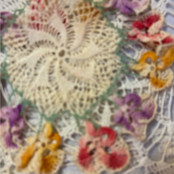 Vintage Handmade Doilies Set of 3 - Picture 2 of 6